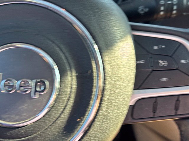 Used 2021 Jeep Renegade Latitude w/ Sun & Sound Group FWD image 20