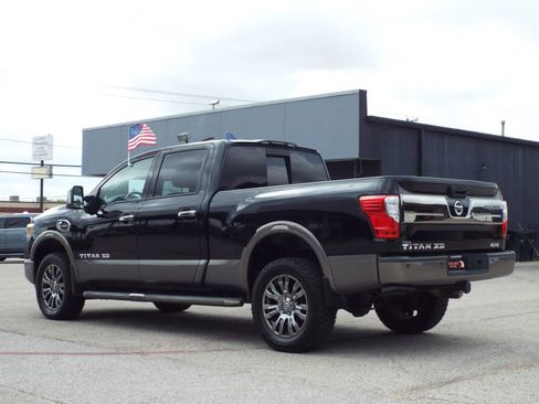 Used 2018 Nissan Titan Platinum Reserve w/ Platinum Utility Package image 6