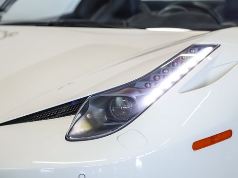 Used 2015 Ferrari 458 Spider RWD image 26