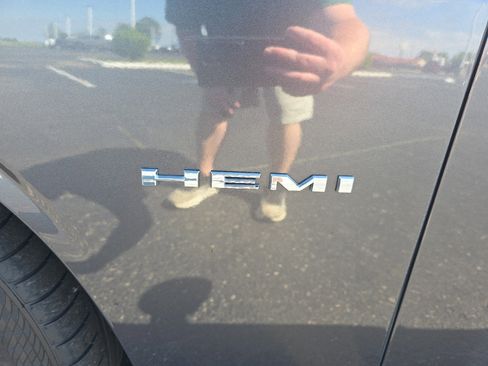 Used 2021 Dodge Challenger R/T image 9