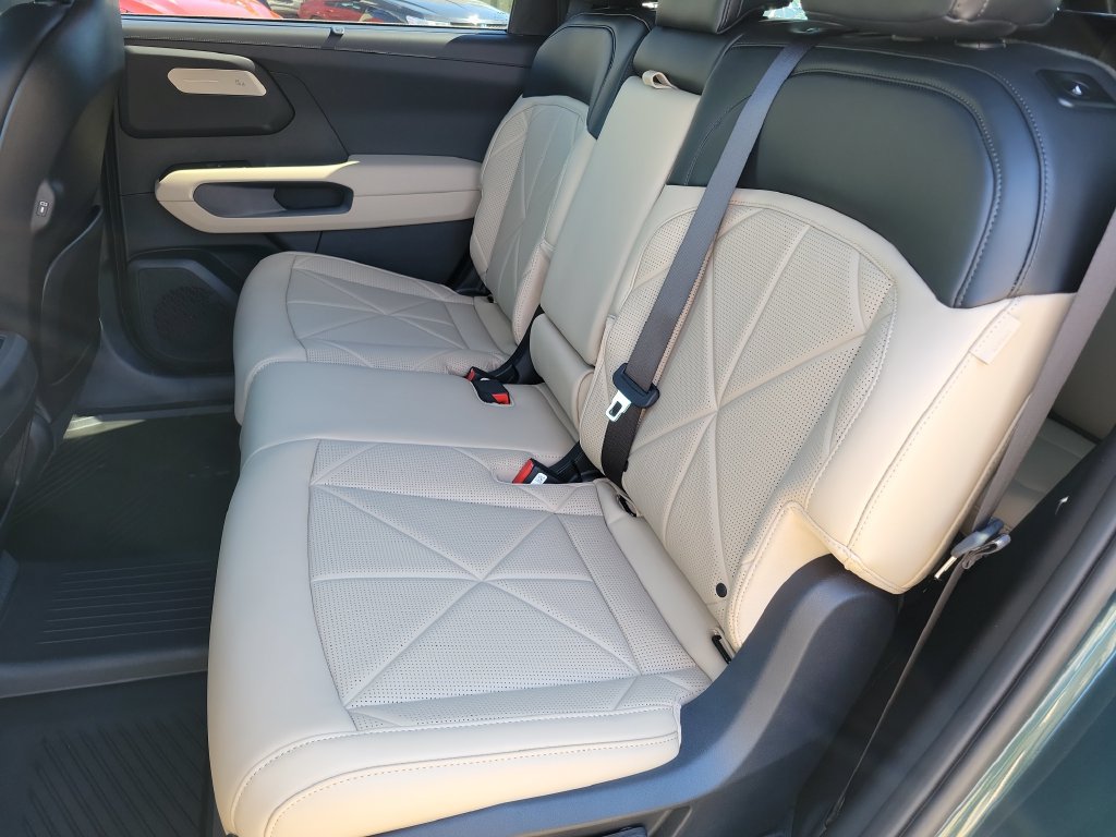 New 2027 Kia Telluride EX FWD image 14