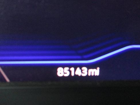 Used 2022 Volkswagen Taos SEL image 28