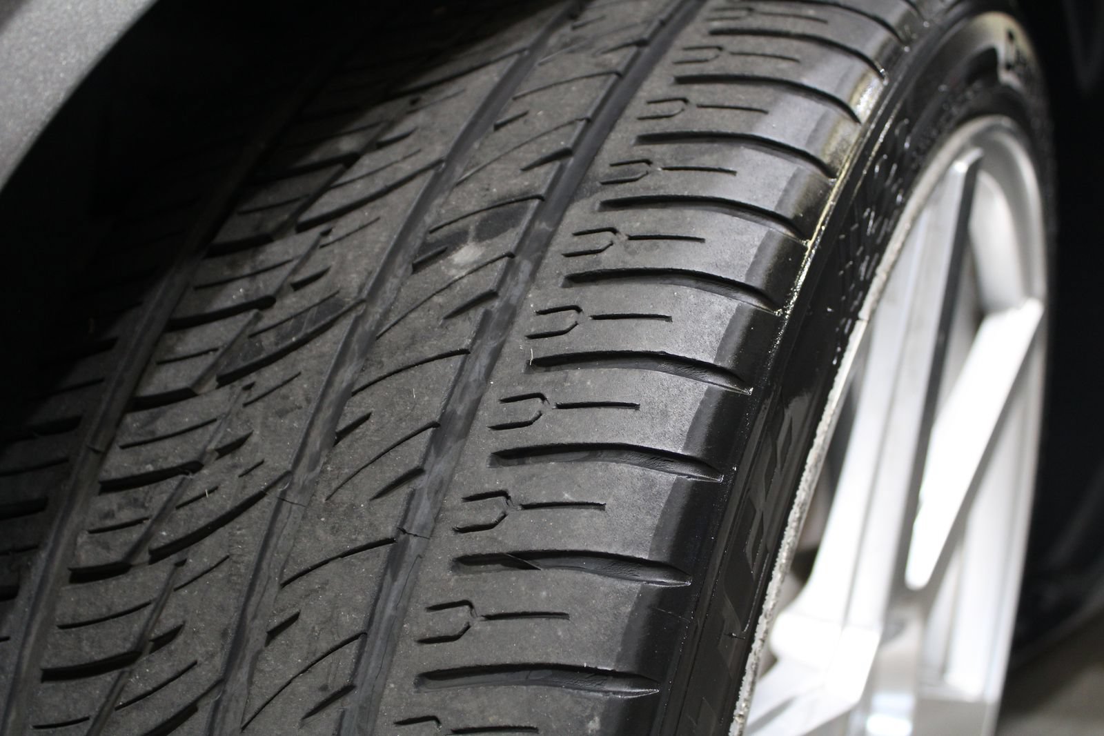 Used 2011 Dodge Challenger R/T RWD image 15