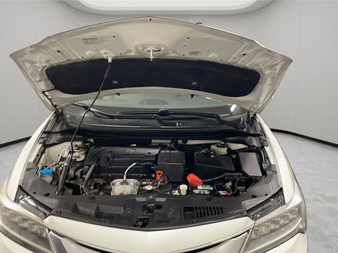 Used 2018 Acura ILX FWD image 9