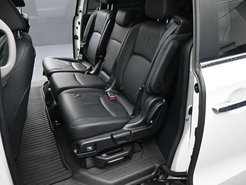 Used 2023 Honda Odyssey Touring image 22