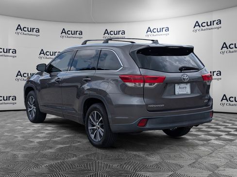 Used 2017 Toyota Highlander XLE FWD image 7