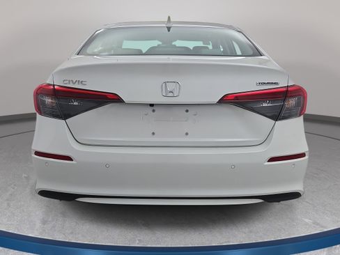 Used 2024 Honda Civic Touring image 6