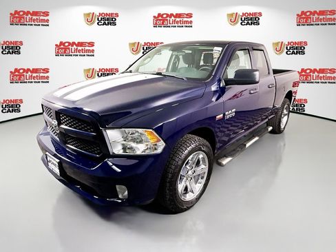 Used 2018 RAM 1500 Express w/ Express Value Package AWD/4WD image 11
