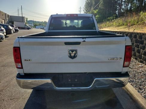 Used 2020 RAM 1500 Classic SLT image 5