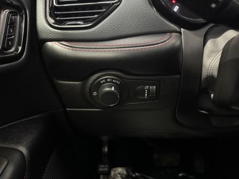 Used 2025 Dodge Durango R/T AWD/4WD image 19