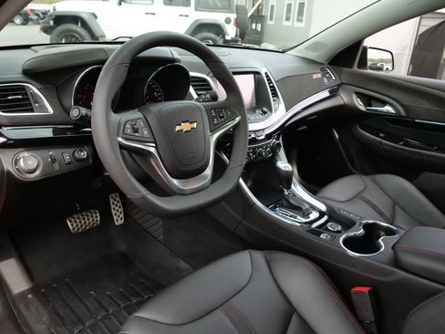 Used 2015 Chevrolet SS RWD image 13