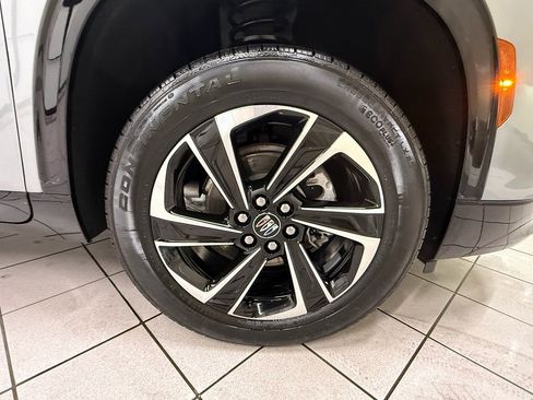 Certified 2025 Buick Enclave Sport Touring image 15