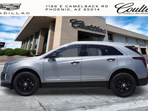 Used 2023 Cadillac XT5 Luxury FWD image 2
