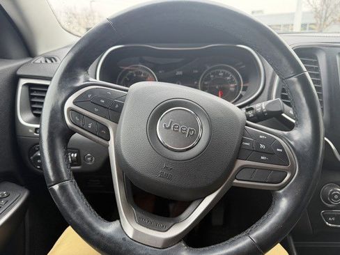 Certified 2021 Jeep Cherokee Latitude Lux w/ Comfort/Convenience Group image 15