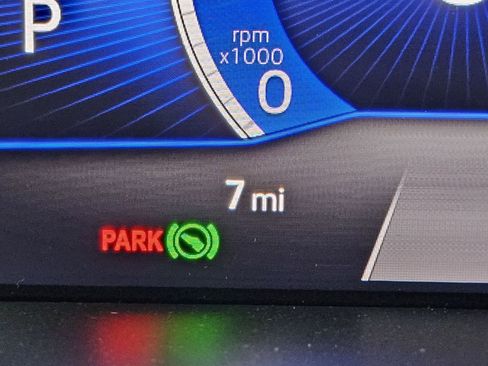 Certified 2024 Volkswagen Tiguan SE image 29