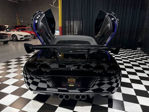 Used 2013 Chevrolet Corvette Convertible image 14