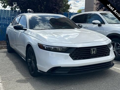 Used 2025 Honda Accord Sport image 1