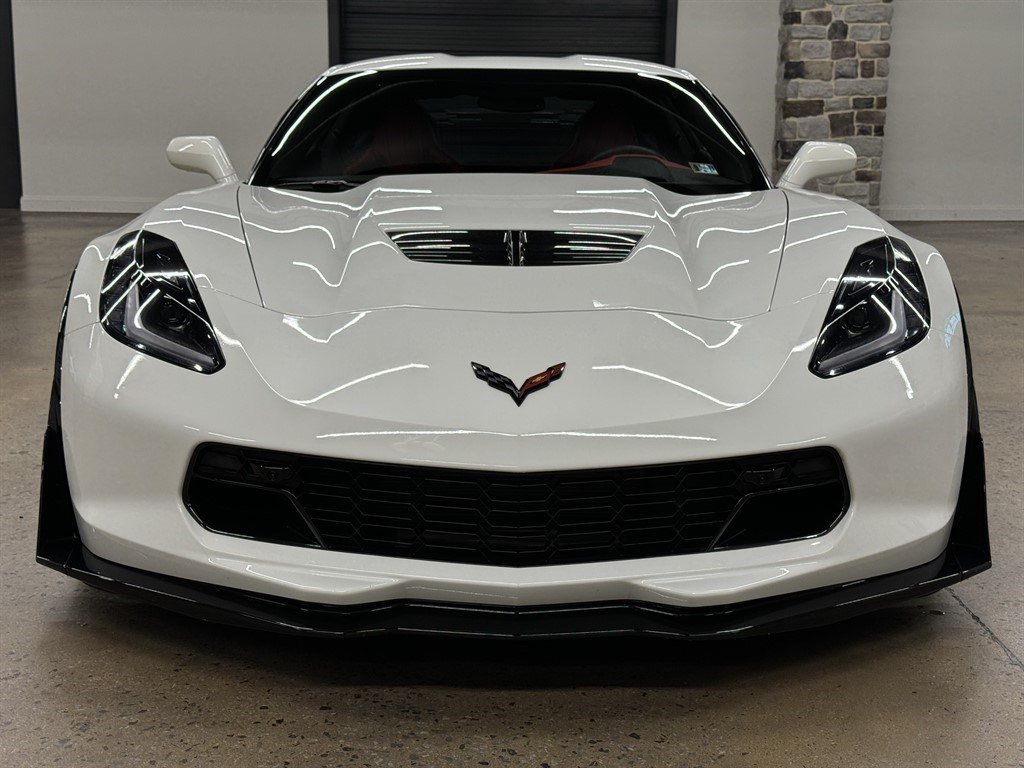 Used 2016 Chevrolet Corvette Z06 w/ 2LZ Preferred Equipment Group RWD image 2