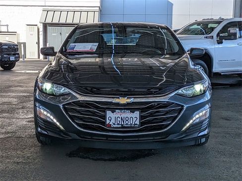 Used 2020 Chevrolet Malibu LT image 2