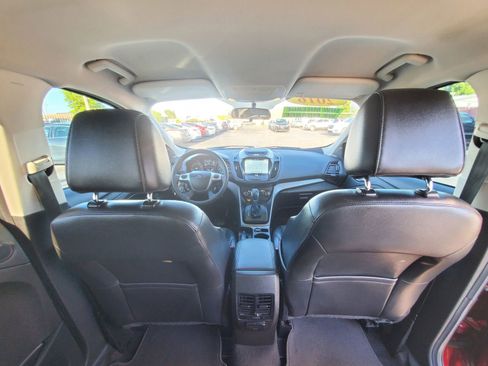 Used 2016 Ford Escape SE w/ SE Chrome Package image 11