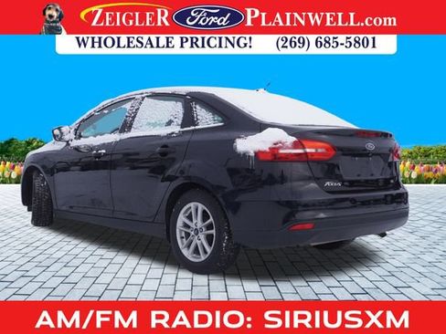 Used 2017 Ford Focus SE image 3