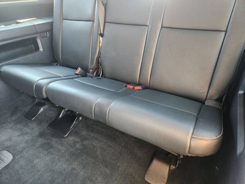 Used 2018 Toyota Sequoia TRD Sport AWD/4WD image 19