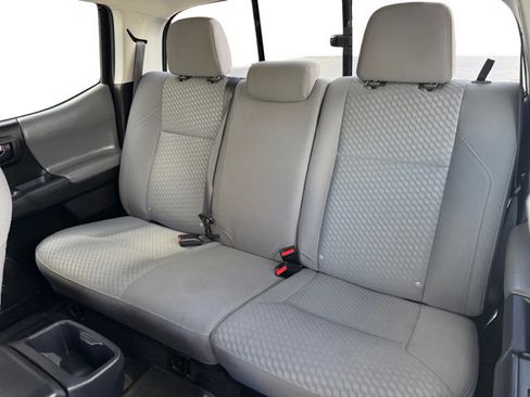 Used 2022 Toyota Tacoma SR image 11