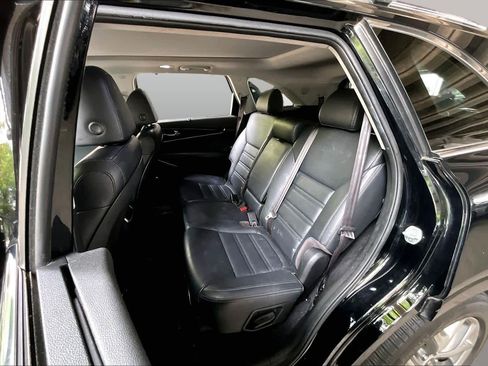 Used 2019 Kia Sorento SX w/ SX Touring Package AWD/4WD image 19