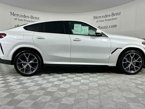 Used 2023 BMW X6 xDrive40i w/ M Sport Package image 3