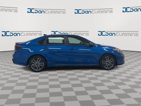 Used 2022 Kia Forte GT-Line w/ GT-Line Premium Package FWD image 9