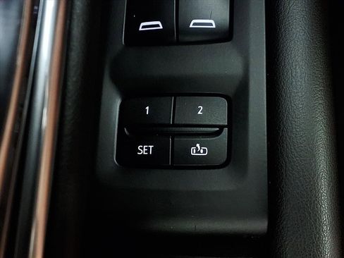 Used 2021 Chevrolet Tahoe LT image 8