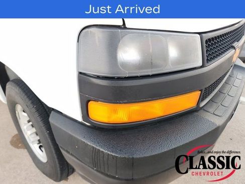 Used 2024 Chevrolet Express 3500 LS image 13
