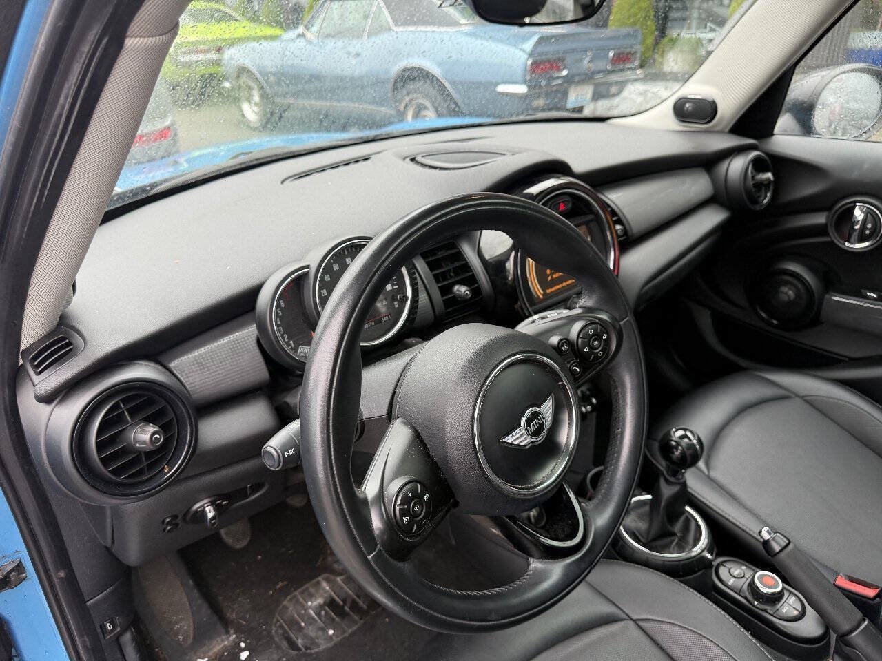 Used 2015 MINI Cooper 4-Door Hardtop FWD image 11