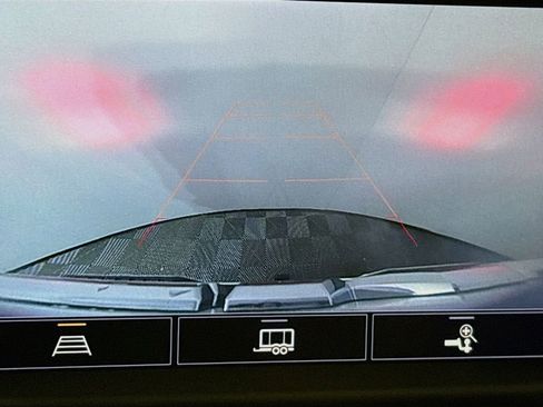 Used 2021 GMC Sierra 1500 Denali w/ Driver Alert Package II image 18