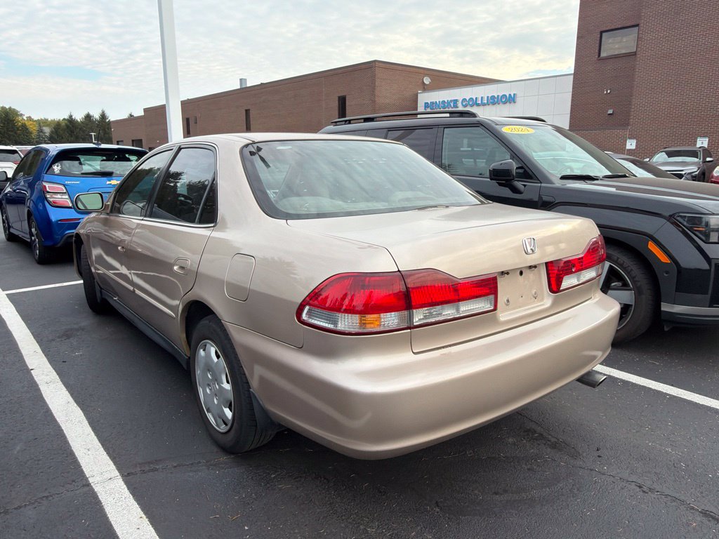 Used 2002 Honda Accord LX image 2