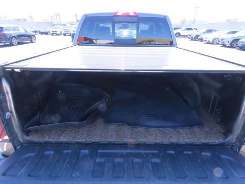 Used 2015 Chevrolet Silverado 1500 High Country image 12