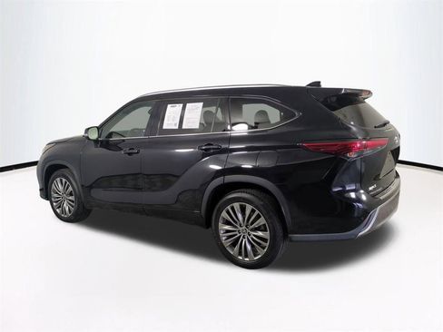 Used 2021 Toyota Highlander Platinum image 7