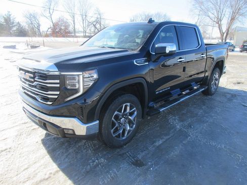 New 2026 GMC Sierra 1500 SLT w/ SLT Premium Plus Package image 10