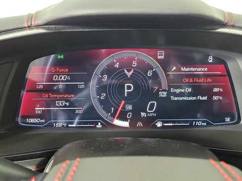 Used 2022 Chevrolet Corvette Stingray Premium Cpe w/ Z51 Performance Package RWD image 17