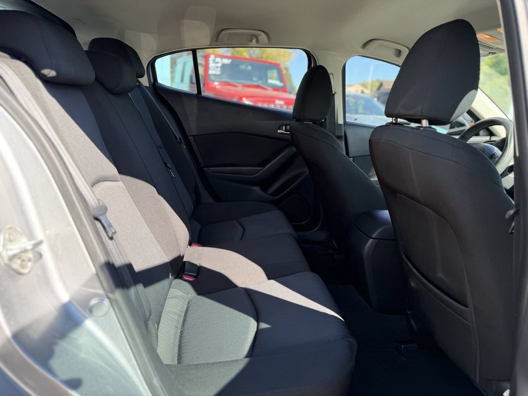 Used 2014 MAZDA MAZDA3 i Sport FWD image 10