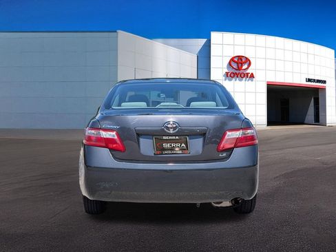 Used 2009 Toyota Camry FWD image 9