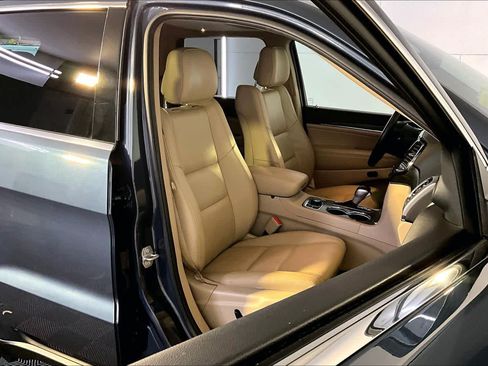 Used 2021 Jeep Grand Cherokee Limited w/ Premium Lighting Group AWD/4WD image 8