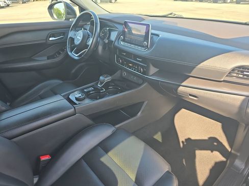 Used 2023 Nissan Rogue SV w/ SV Premium B Package AWD/4WD image 22