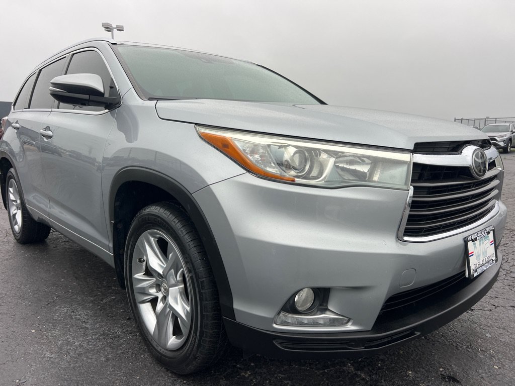 Used 2015 Toyota Highlander Limited Platinum AWD/4WD image 1