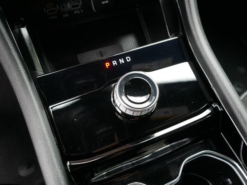 Used 2023 Jeep Grand Cherokee L Laredo AWD/4WD image 24