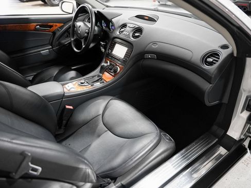 Used 2008 Mercedes-Benz SL 550 image 22