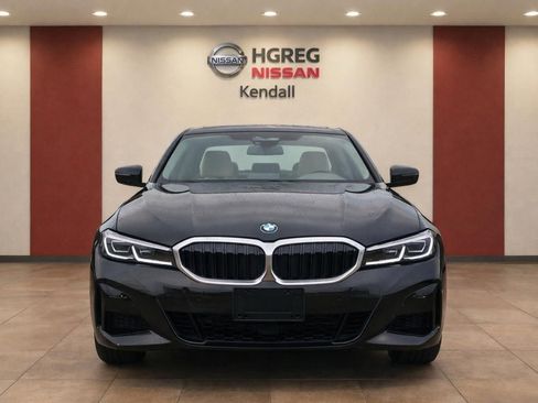 Used 2023 BMW 330e xDrive w/ Driving Assistance Package AWD/4WD image 5