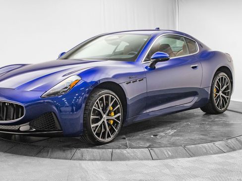 Used 2024 Maserati GranTurismo Modena image 3
