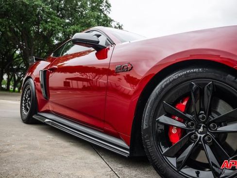 Used 2024 Ford Mustang GT RWD image 31