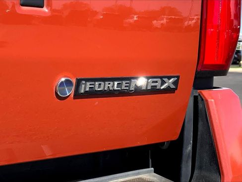 Used 2025 Toyota Tacoma TRD Sport AWD/4WD image 10